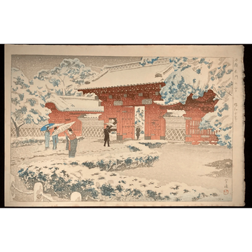 Snowy Hongo gate scene by Kasamatsu Shiro, Japanese art print from the 1930s featuring red gate, snow-covered trees, and umbrella-carrying figures.